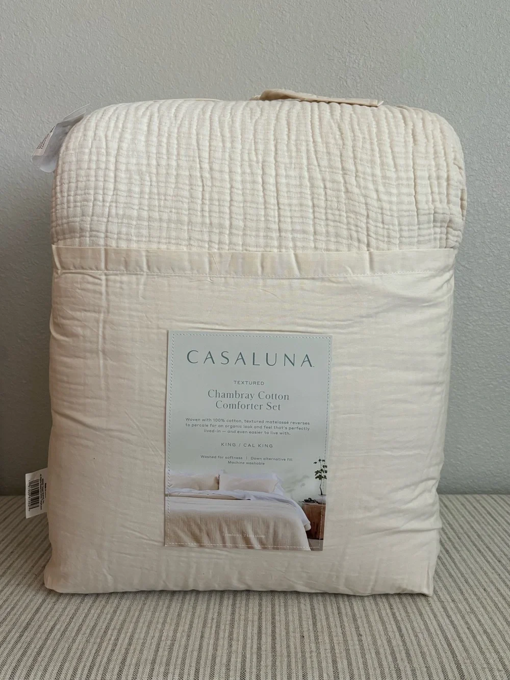 NWT King/ California King Textured Chambray Comforter & Sham Set Natural - Casal
